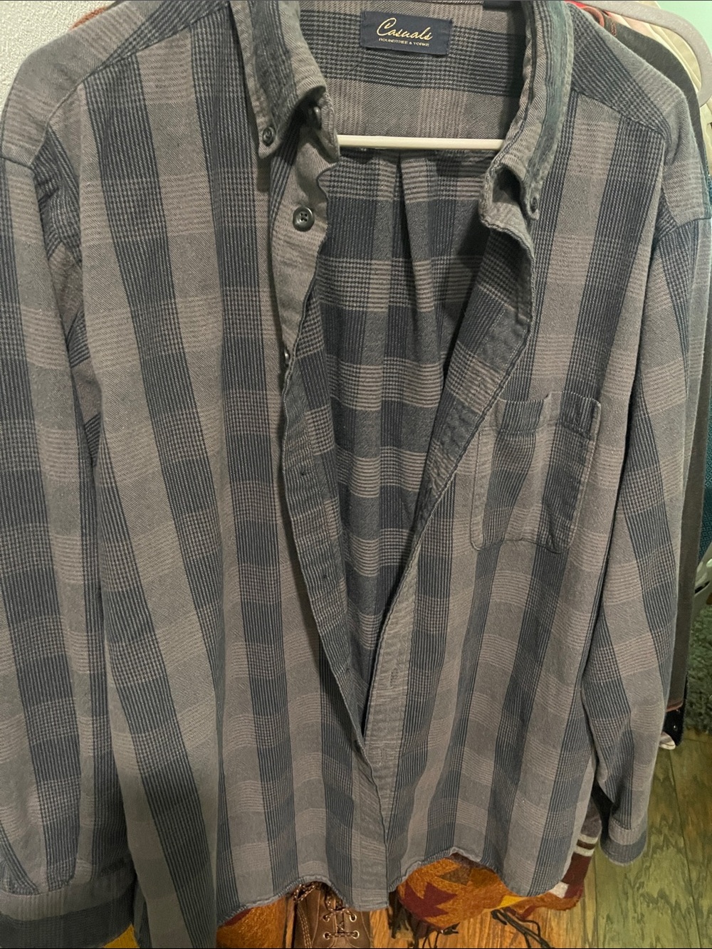 Men’s flannel button down